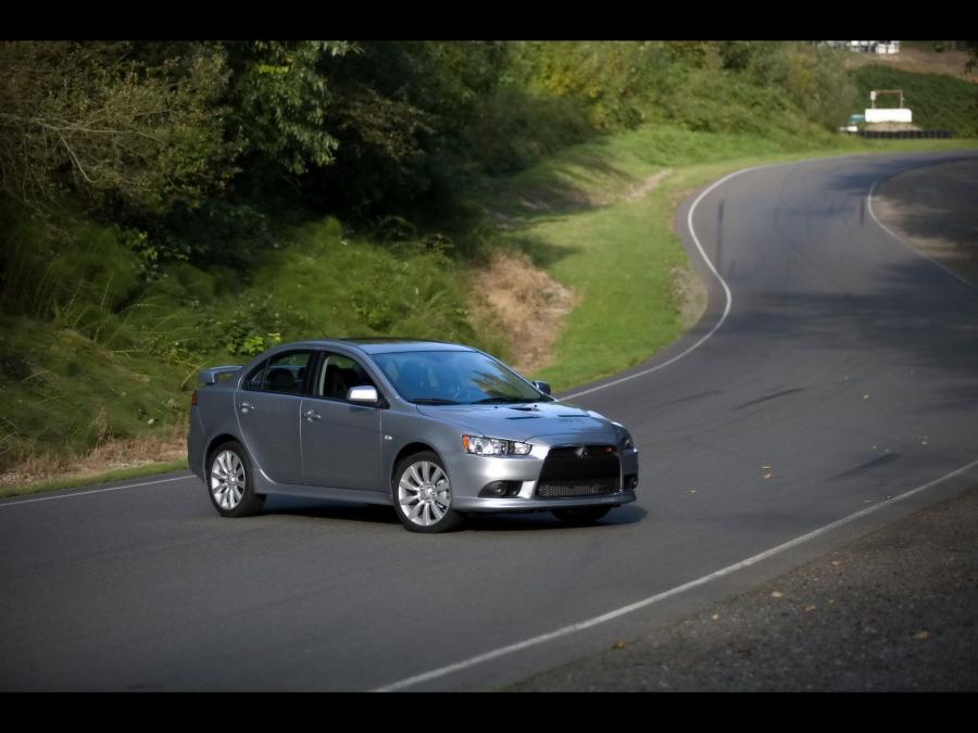  Mitsubishi Lancer Ralliart 2008 года  (фото 19 из 24)